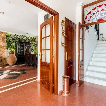 Star's House Sevilla.con Piscina,10 Min De Sevilla Villa Valencina de la Concepción